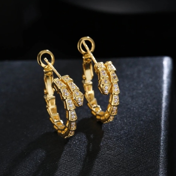 Anthropologie Jewelry - Serpentine zircon metal wind design ear meaning real gold plating ear earrings